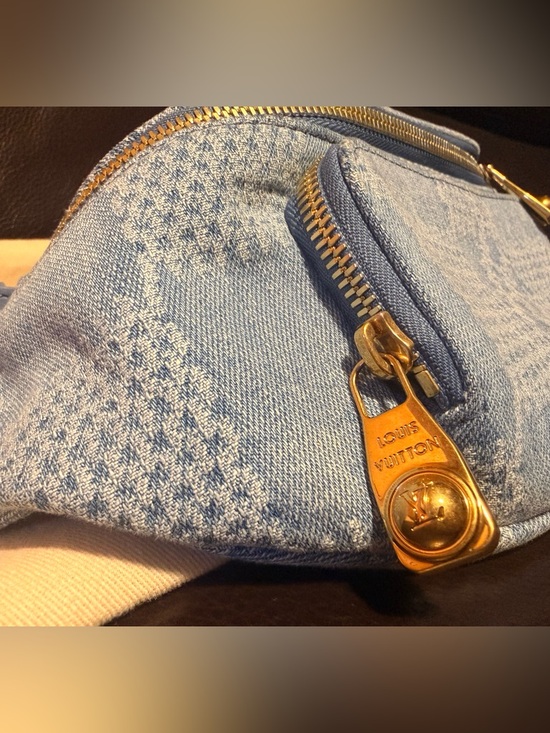 Louis Vuitton Denim Rush Bum Bag with Gold Hardware - Picture 4 of 15